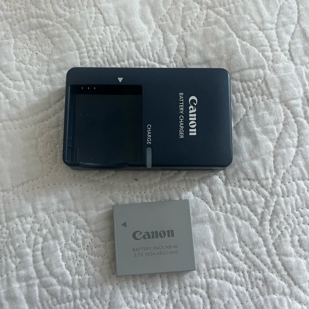 Canon Silver Digital Camera Compact Design with Zoom Lens